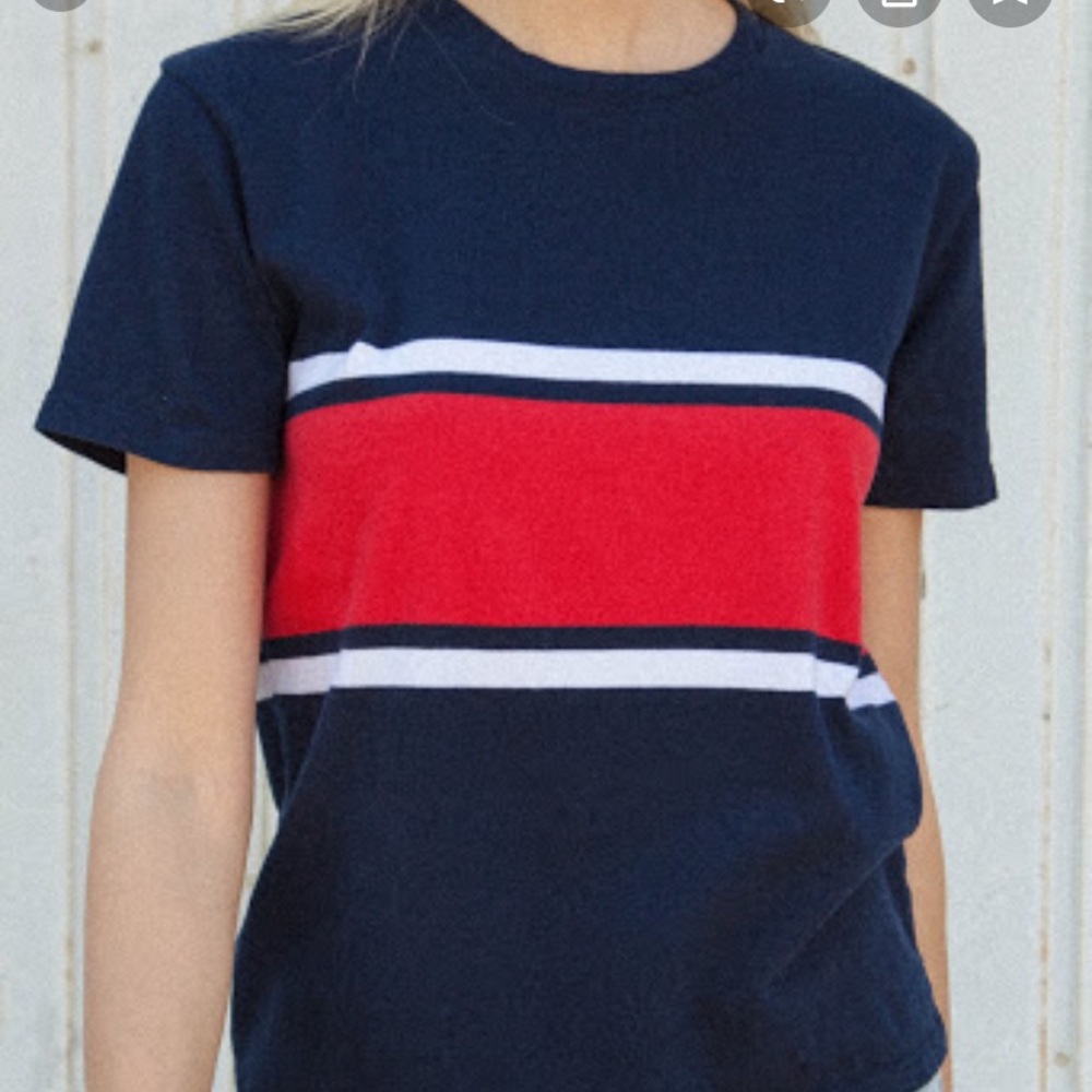 Brandy Melville Jamie blue & red stripped top ❤️🦋